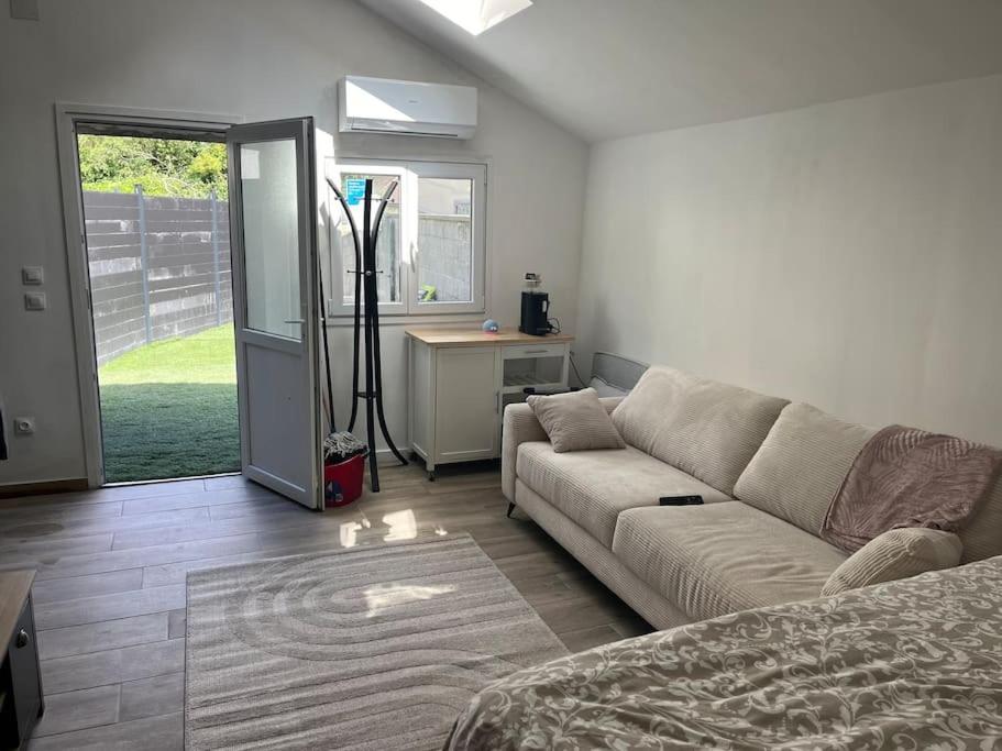 Maisonnette Avec Terrasse Avec Spa Privatif Lutterbach Exterior foto